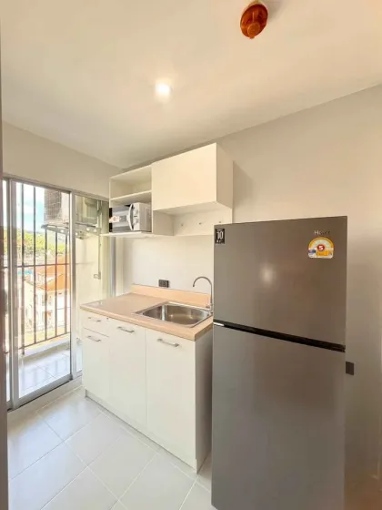 1-комнатная квартира с видом на бассейн в D Condo Kathu Patong