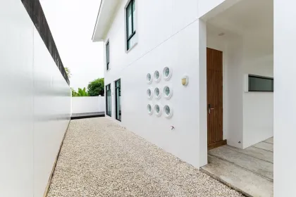 3 спальни, 3 ванные. Угловой дом у Mono Loft Koh Kaew, аренда