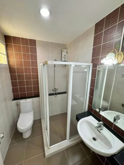 Freistehendes Haus mit 3 Schlafzimmern und 2 Bädern zur Miete in Patong