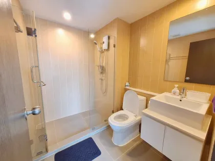 1 спальня, 1 ванная, полностью меблированный кондо в Centrio Phuket