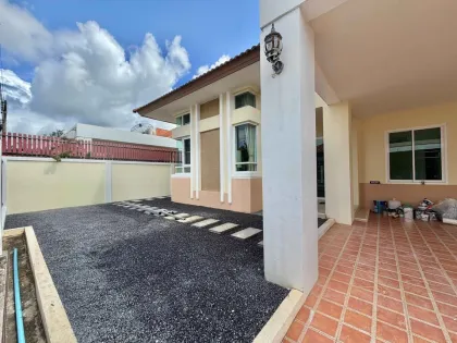 Вилла с 3 спальнями и 2 ванными в аренду в Villa Chaofa 2, Вичит-Чалонг