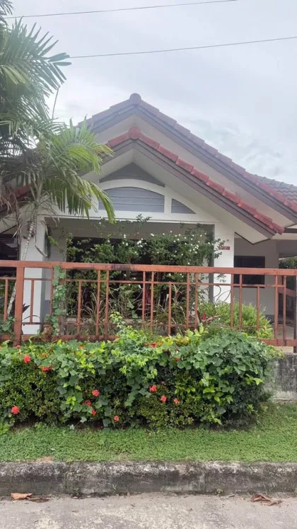 Вилла с 3 спальнями и 2 ванными в аренду в Wongchalerm Garden Ville