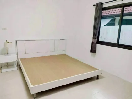 Дом с 3 спальнями и 2 ванными для аренды в Wongchalerm Garden Ville, Thalang