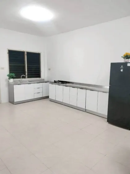 Дом с 3 спальнями и 2 ванными для аренды в Wongchalerm Garden Ville, Thalang