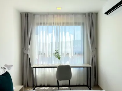 Угловая квартира с 2 спальнями и видом на бассейн в The Base Bukit Phuket