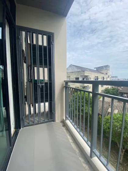 Современный 1-комнатный кондо в аренду в Sugar Palm Residence
