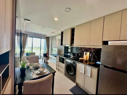Mida Grand Surin Beach 一居室海景公寓出租