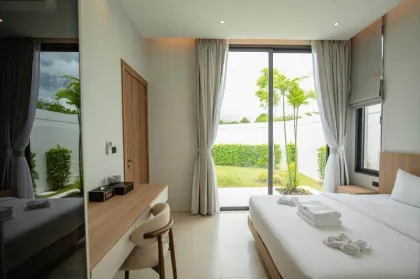 Luxus-Villa mit 4 Schlafzimmern und privatem Pool zur Miete in Mouana Residence, Chalong
