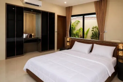 วิลล่าสระว่ายน้ำ 3 ห้องนอนใหม่เอี่ยมให้เช่าใกล้บลูทรีภูเก็ต