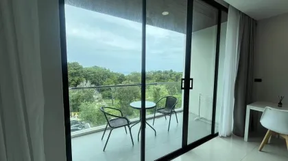 Современная студия с 1 спальней и ванной в Viva Patong на аренду