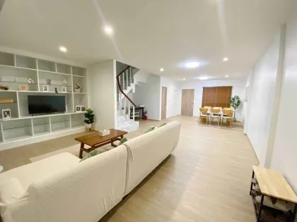 3-Bedroom 2-Bath Townhome for Rent in Patong