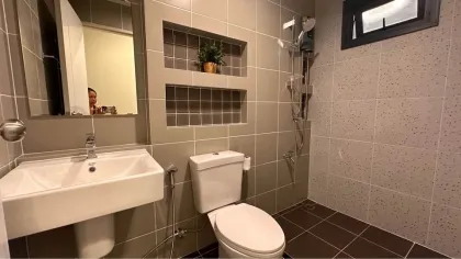 Вилла с 2 спальнями и 2 ванными у аэропорта в Siri Place