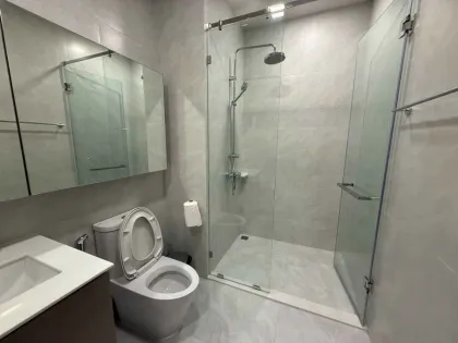 Casa adosada de 2 dormitorios y 2 baños en alquiler en The Base Bukit Phuket