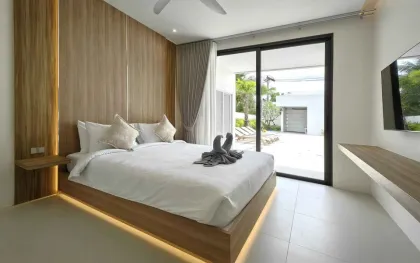 วิลล่าสระว่ายน้ำหรู 3 ห้องนอน 4 ห้องน้ำให้เช่าในบางเทา