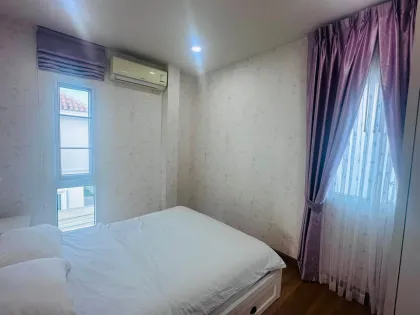 Villa renovada de 4 habitaciones en alquiler en Koh Kaew