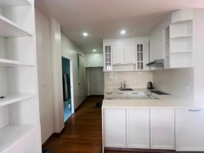 Villa renovada de 4 habitaciones en alquiler en Koh Kaew