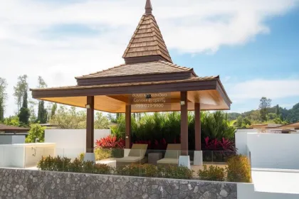 Luxury Pool Villa with 4 Beds & 6 Baths for Rent in Rawai