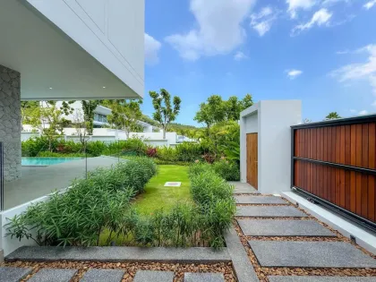 Luxuriöse brandneue 5-Zimmer-Villa mit privatem Pool zur Miete im Clover Residence
