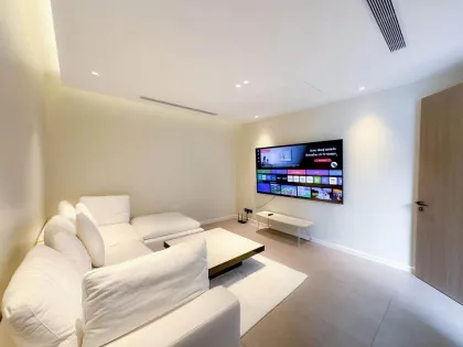 Luxuriöse brandneue 5-Zimmer-Villa mit privatem Pool zur Miete im Clover Residence