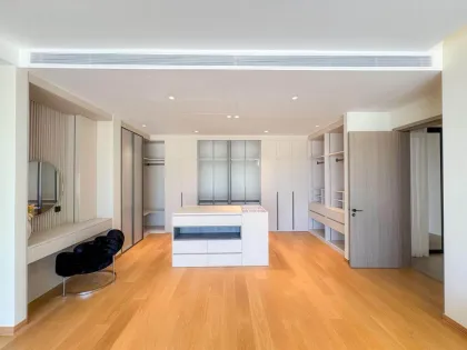 Luxuriöse brandneue 5-Zimmer-Villa mit privatem Pool zur Miete im Clover Residence