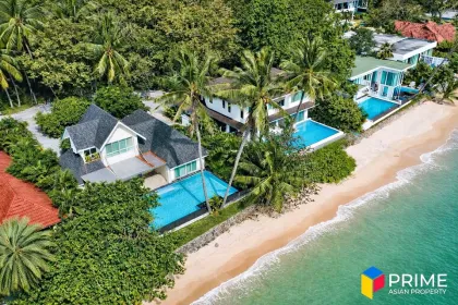 Villa frente a la playa con piscina de 2 dormitorios en alquiler en Rawai