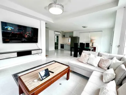 Luxury Renovated Private Pool Villa with 3 Beds, 3 Baths in Phuket Town