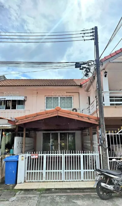 Таунхаус с 2 спальнями и 2 ванными в аренду в Golden Ville 4, Kathu
