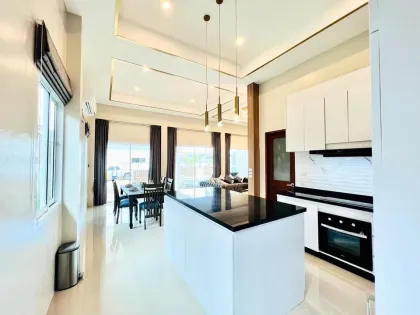 Новая вилла с бассейном в Andara Lake View, Пхукет