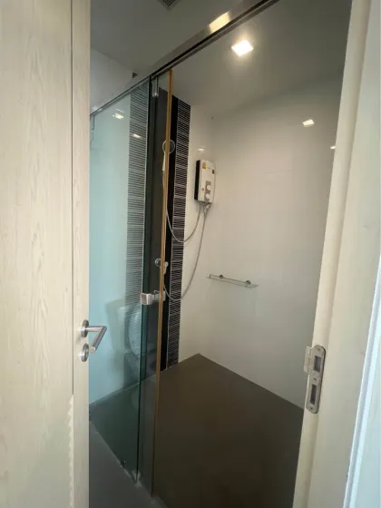 Appartement 1 chambre 1 salle de bain au Happy Place Condo près de l'aéroport
