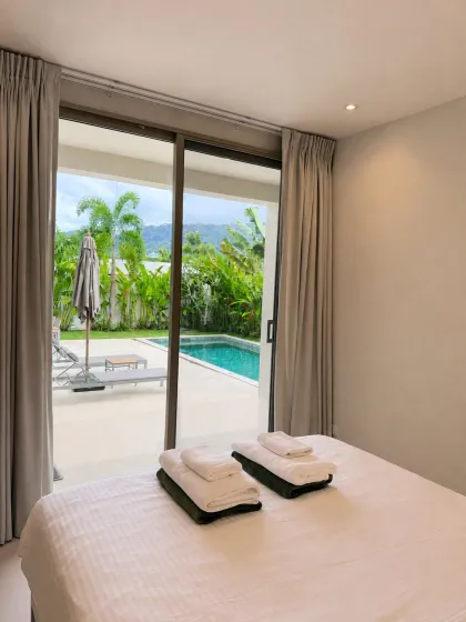 Villa de 3 dormitorios con piscina en Trichada Azure, Bang Tao, Phuket