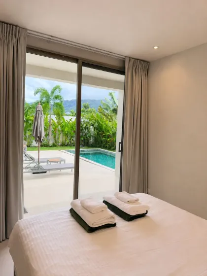 Villa de 3 dormitorios con piscina en Trichada Azure, Bang Tao, Phuket