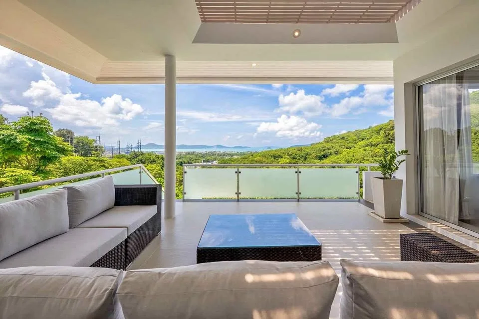 Villa vue mer avec vues panoramiques dans la région de Kata
