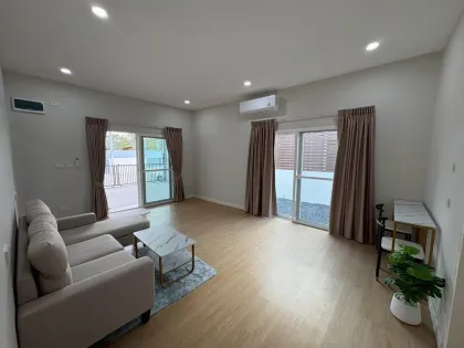 Дом с 2 спальнями и бассейном в Golden Ville Paklok, разрешено с питомцами