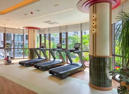 Condo Nuevo de 2 Habitaciones con Vista a Montañas en Cherng Talay