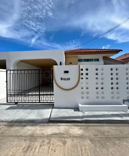 3 спальни, 2 ванные в вилле Phuket Villa Chao Fah 2 на аренду