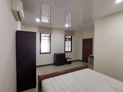Geräumiges 4-Schlafzimmer-Familienhaus zur Miete in Pasak, Cherng Talay, Phuket