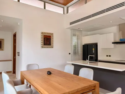 Acogedora villa con piscina de 3 habitaciones en Wilawan Luxury Villas, Nai Yang