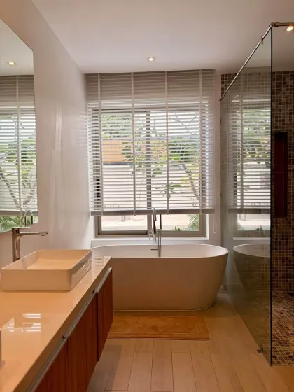 Acogedora villa con piscina de 3 habitaciones en Wilawan Luxury Villas, Nai Yang