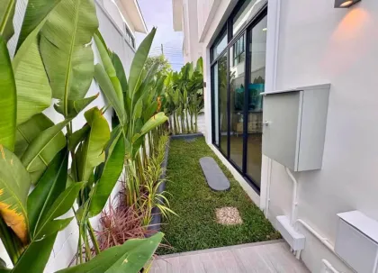 Villa rénovée 2 chambres avec piscine à Mono & Chalong