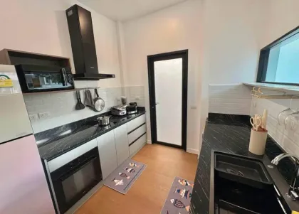 Villa rénovée 2 chambres avec piscine à Mono & Chalong