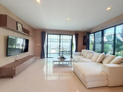 3 Schlafzimmer, 3 Badezimmer Haus zur Miete in Burasiri Koh Kaew, Phuket