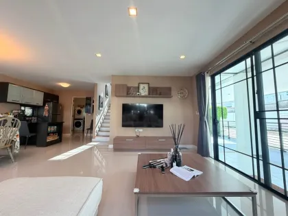 3 Schlafzimmer, 3 Badezimmer Haus zur Miete in Burasiri Koh Kaew, Phuket