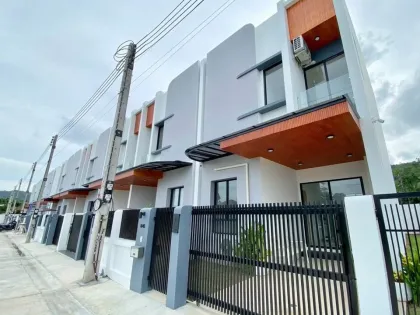 Spacious 3-Bedroom, 3-Bath Corner House for Rent in Chalong