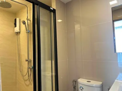 2-Zimmer-Wohnung zur Miete im The Base Rise Condominium, Zentrales Phuket