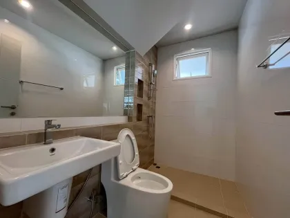 Villa neuve de 3 chambres à louer au Saransiri Koh Kaew Retreat