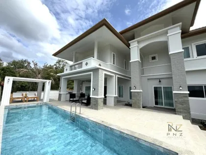 Spacieuse villa de 7 chambres sur une colline avec vue sur la mer à Mai Khao