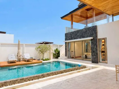 Villa de luxe neuve 4 chambres avec piscine à Botanica Phuket