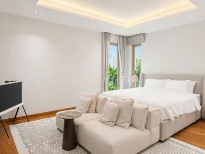Villa de luxe neuve 4 chambres avec piscine à Botanica Phuket