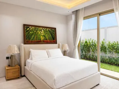 Villa de luxe neuve 4 chambres avec piscine à Botanica Phuket