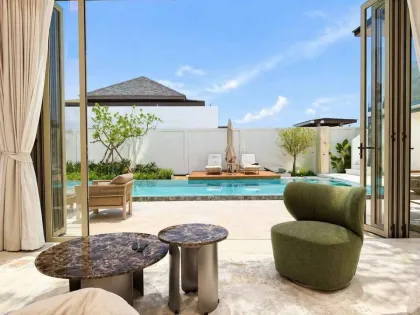 Villa de luxe neuve 4 chambres avec piscine à Botanica Phuket